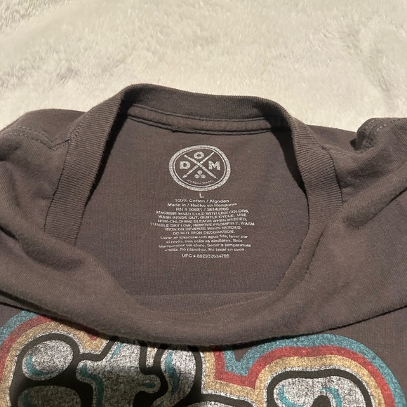 Vintage style tshirt size large - Picture 2 of 6